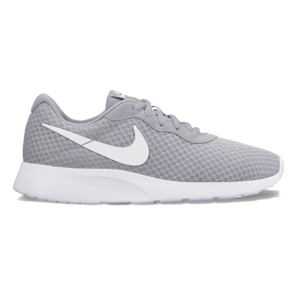 Nike shoes - BRAND NEW, never worn